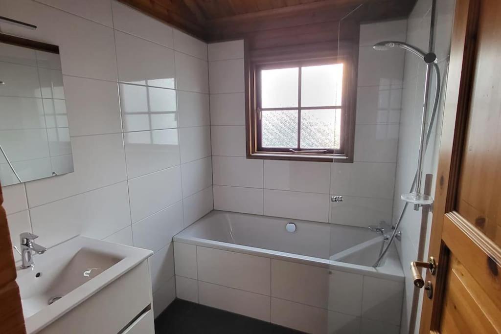 Sauna Bungalow Uppsala Gramsbergen Εξωτερικό φωτογραφία