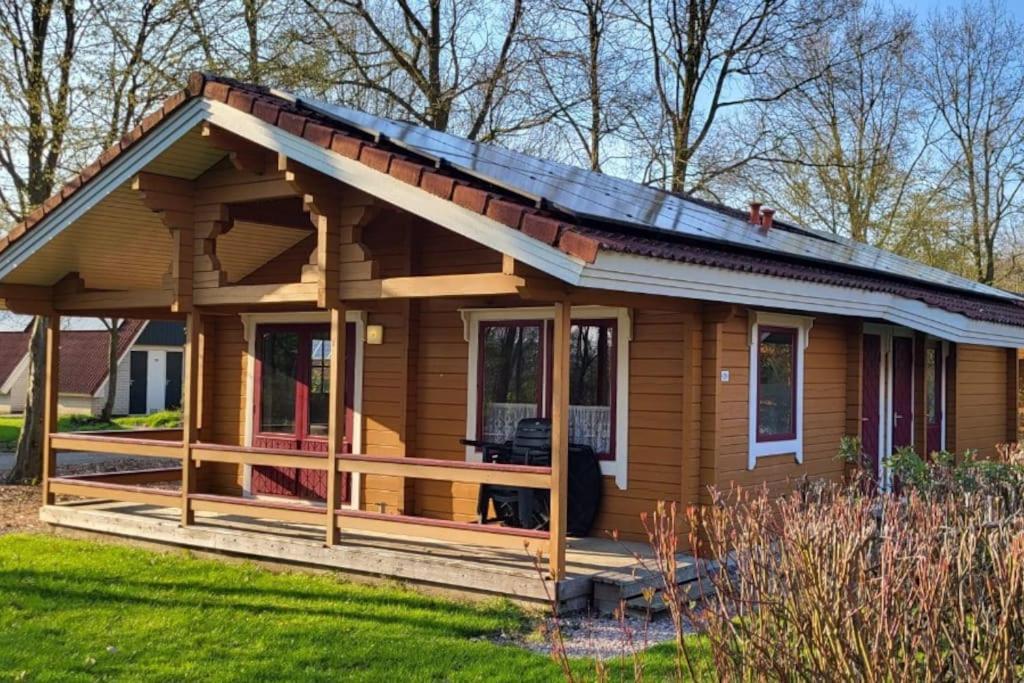 Sauna Bungalow Uppsala Gramsbergen Εξωτερικό φωτογραφία